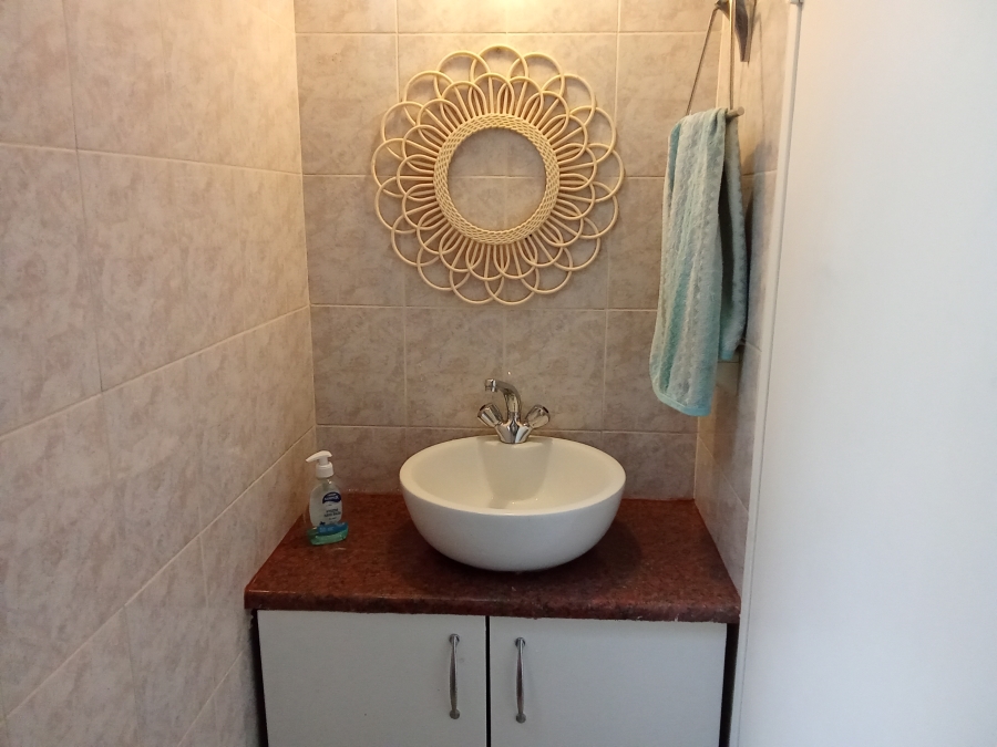 2 Bedroom Property for Sale in Florida Park Gauteng