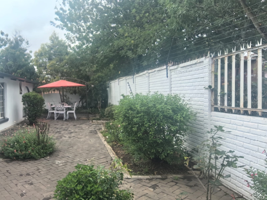 4 Bedroom Property for Sale in Discovery Gauteng