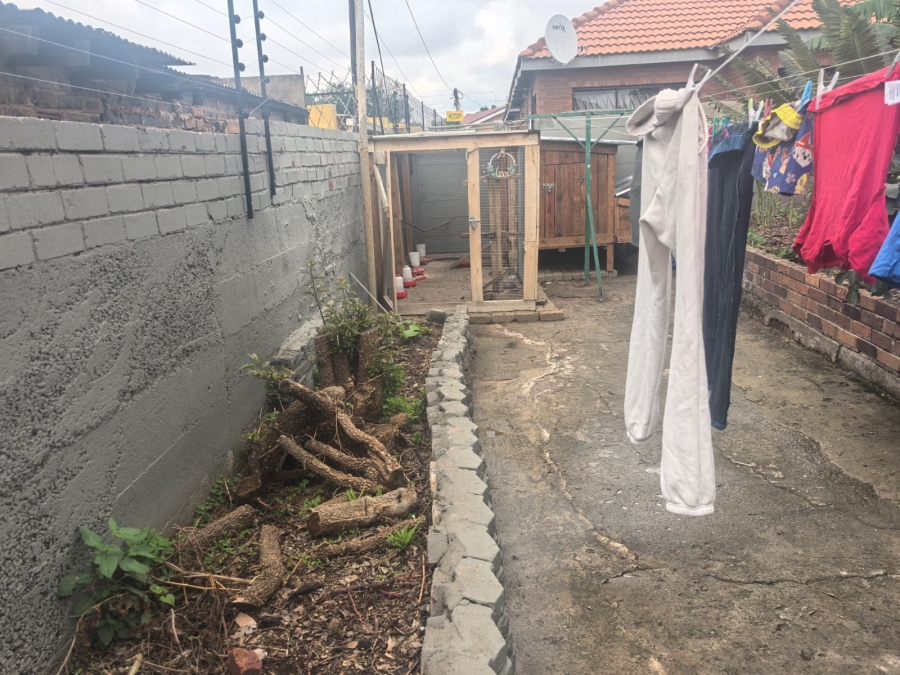 4 Bedroom Property for Sale in Discovery Gauteng