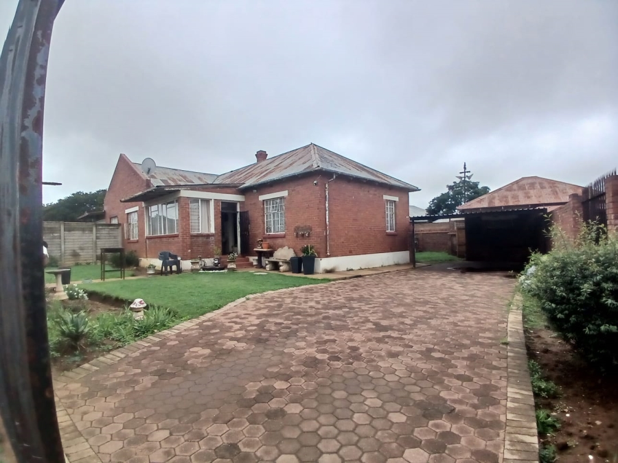 3 Bedroom Property for Sale in West Village Gauteng