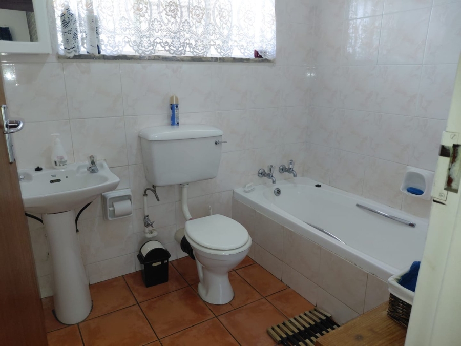 4 Bedroom Property for Sale in Greenhills Gauteng