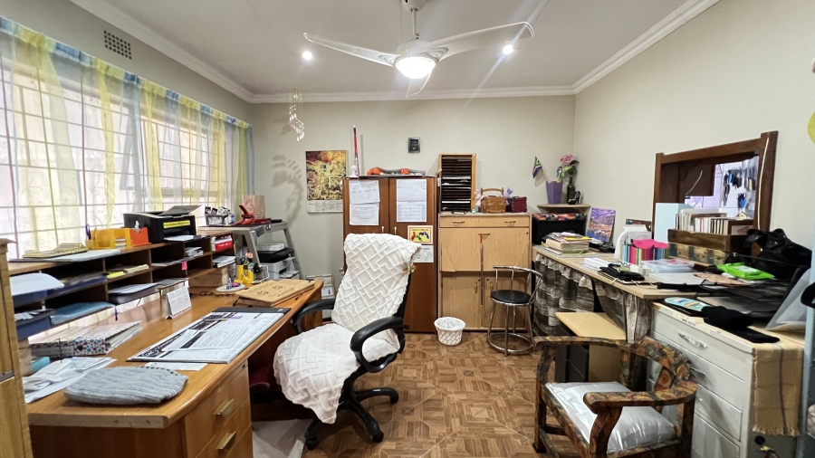 3 Bedroom Property for Sale in Helikonpark Gauteng