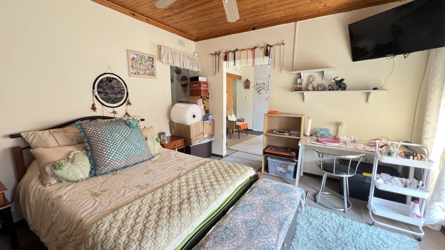 3 Bedroom Property for Sale in Helikonpark Gauteng