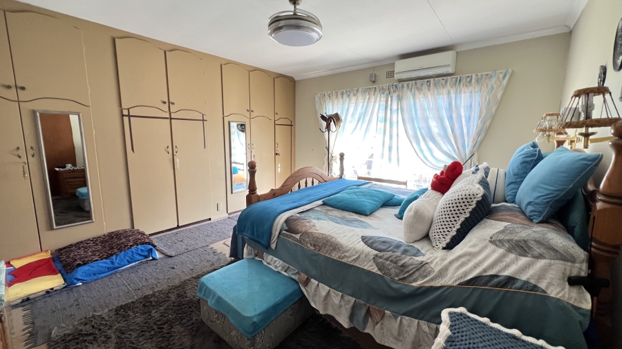 3 Bedroom Property for Sale in Helikonpark Gauteng