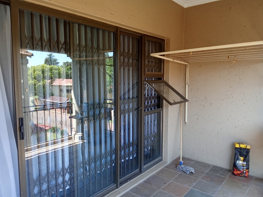 1 Bedroom Property for Sale in Weltevreden Park Gauteng