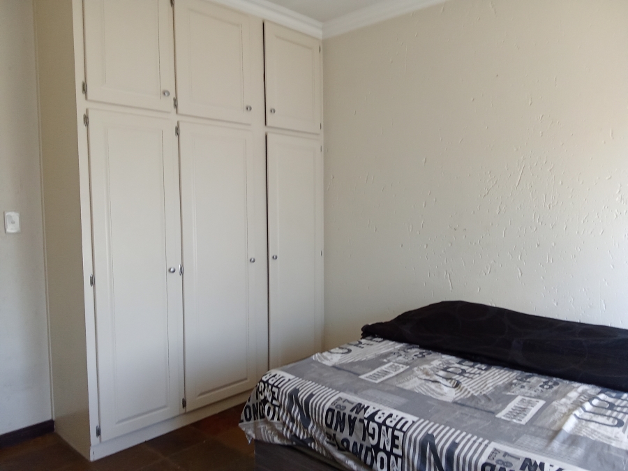 1 Bedroom Property for Sale in Weltevreden Park Gauteng