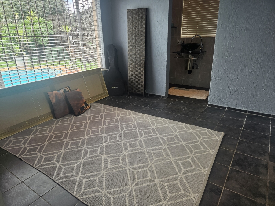 3 Bedroom Property for Sale in Kenmare Gauteng