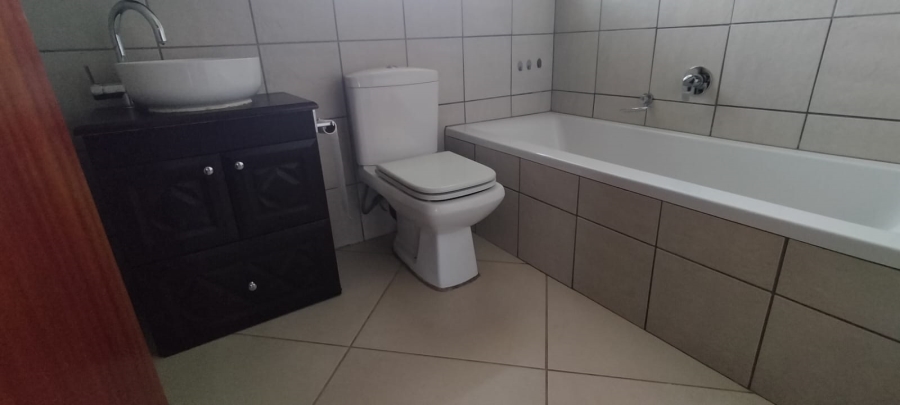 4 Bedroom Property for Sale in Helikonpark Gauteng