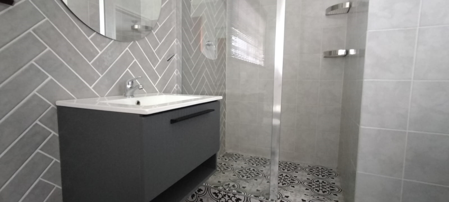 4 Bedroom Property for Sale in Helikonpark Gauteng