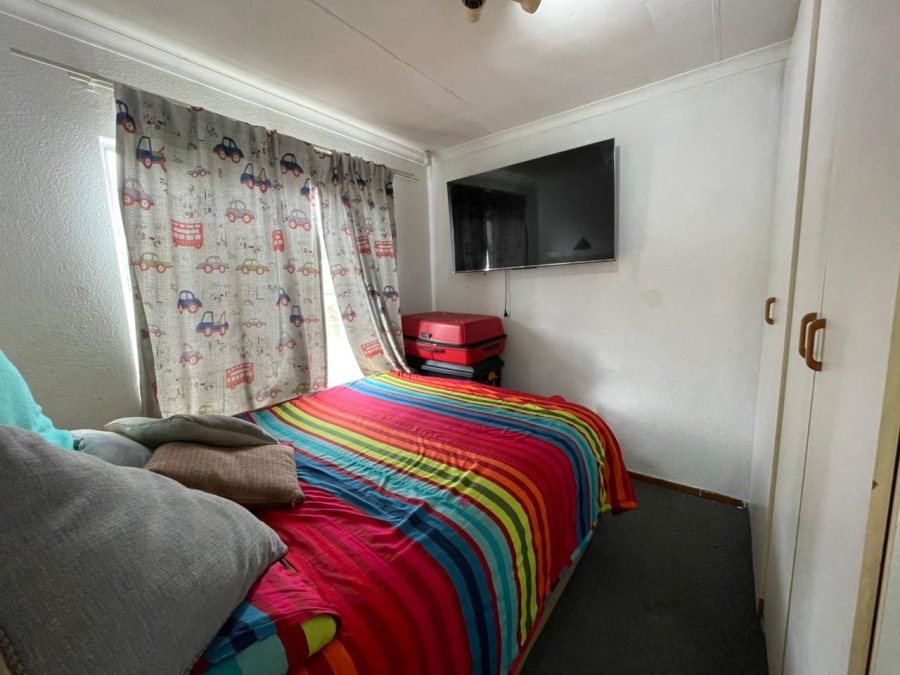 2 Bedroom Property for Sale in Allens Nek Gauteng