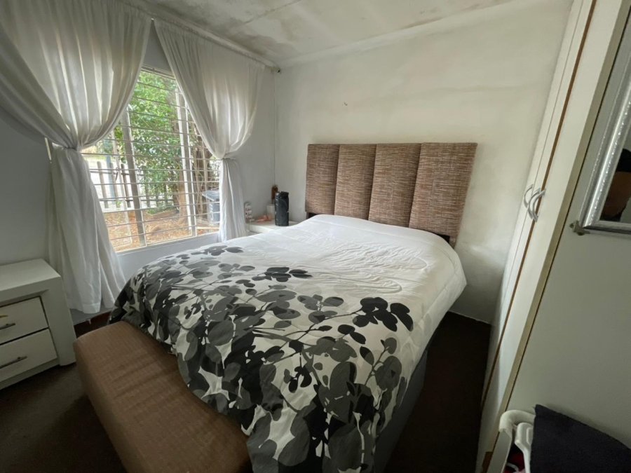 2 Bedroom Property for Sale in Allens Nek Gauteng