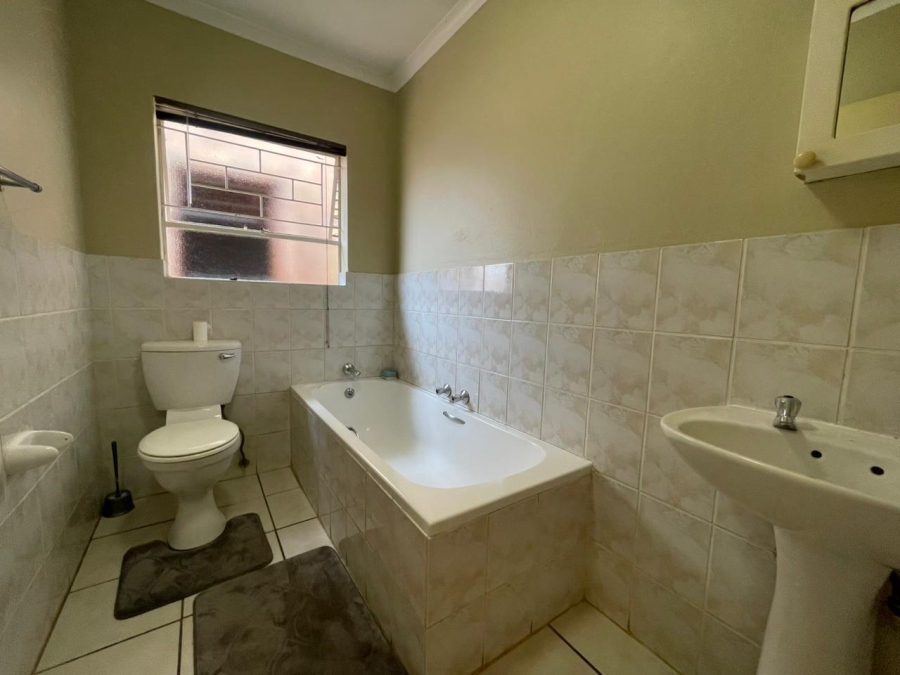 3 Bedroom Property for Sale in Weltevreden Park Gauteng