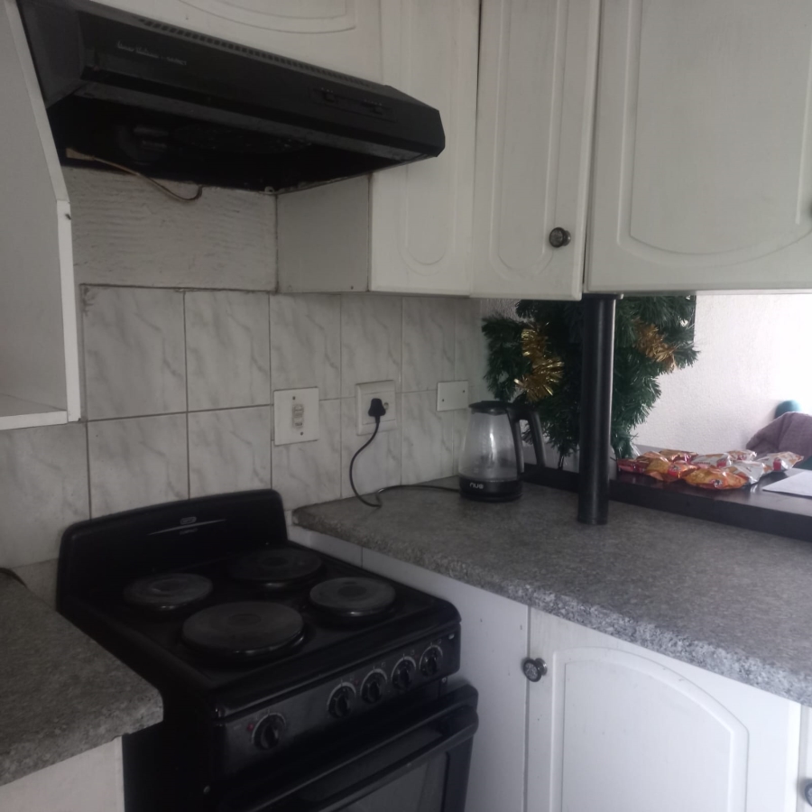 2 Bedroom Property for Sale in Allens Nek Gauteng