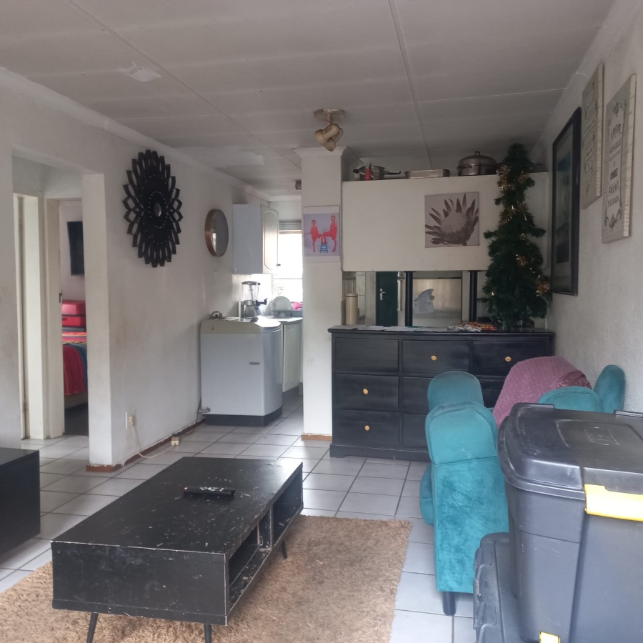 2 Bedroom Property for Sale in Allens Nek Gauteng