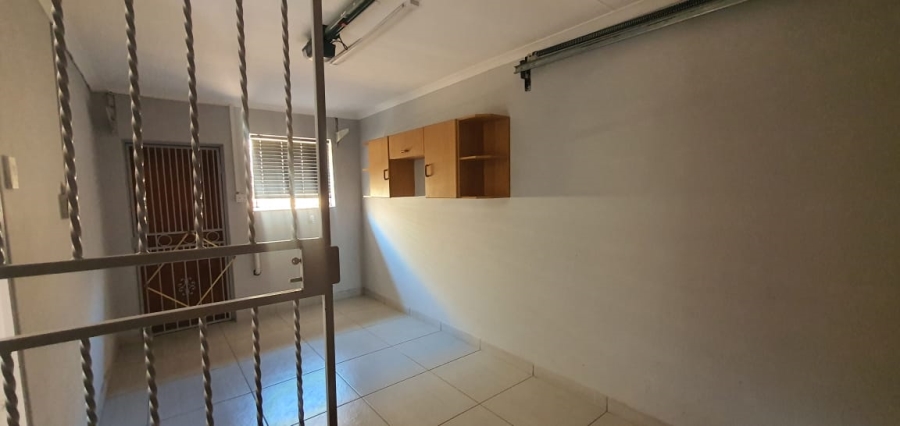 2 Bedroom Property for Sale in Noordheuwel Gauteng