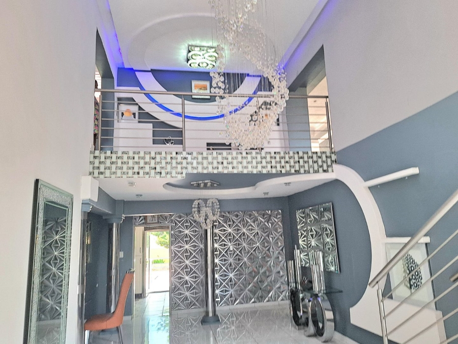 6 Bedroom Property for Sale in Hillshaven Gauteng