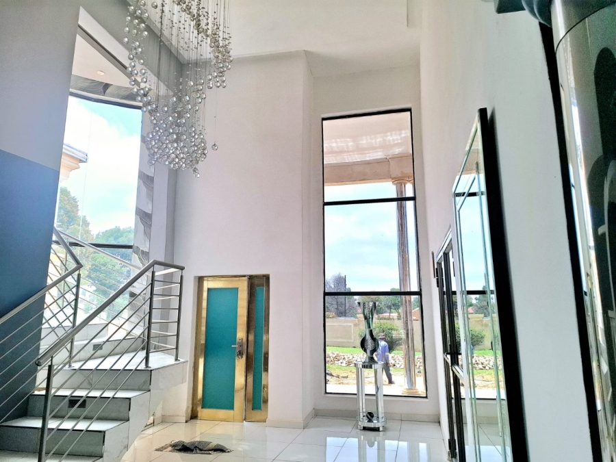6 Bedroom Property for Sale in Hillshaven Gauteng