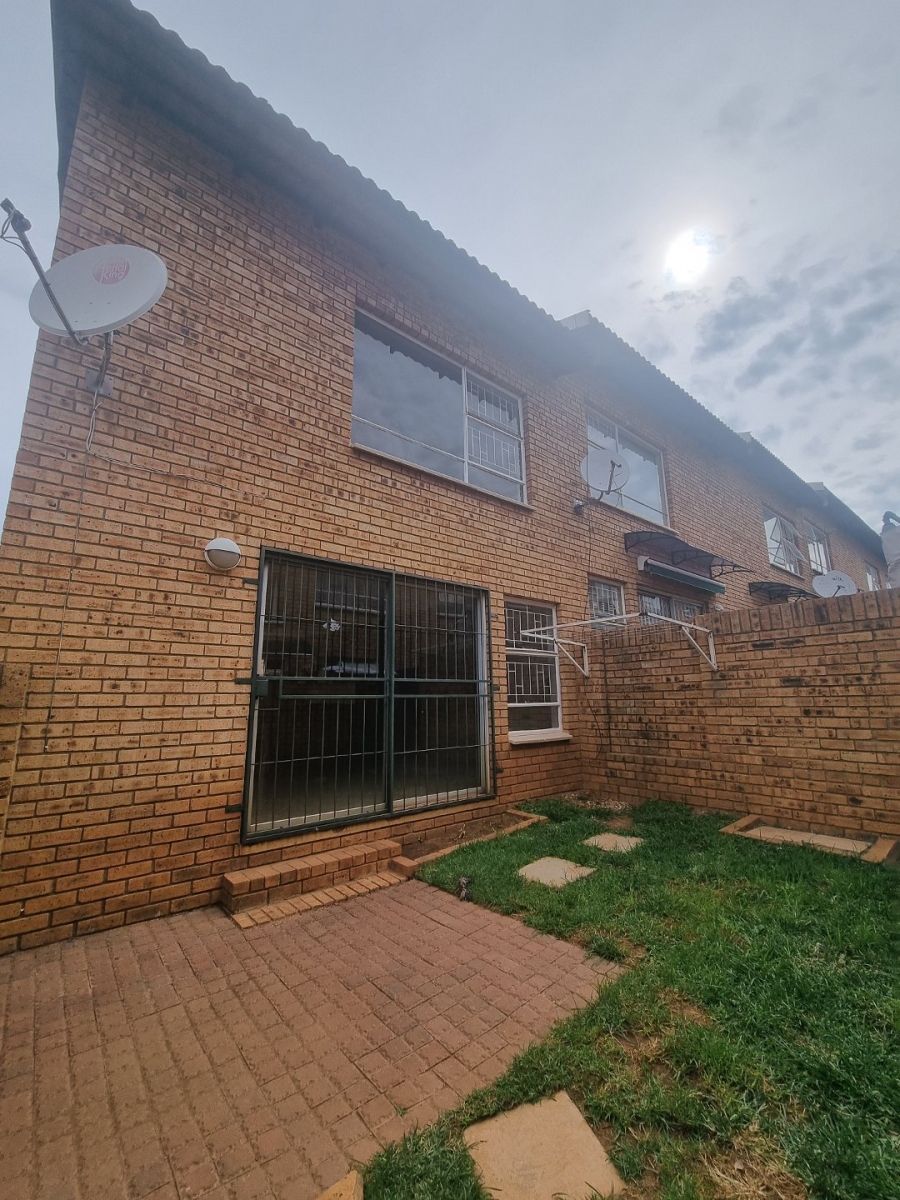 2 Bedroom Property for Sale in Rangeview Gauteng
