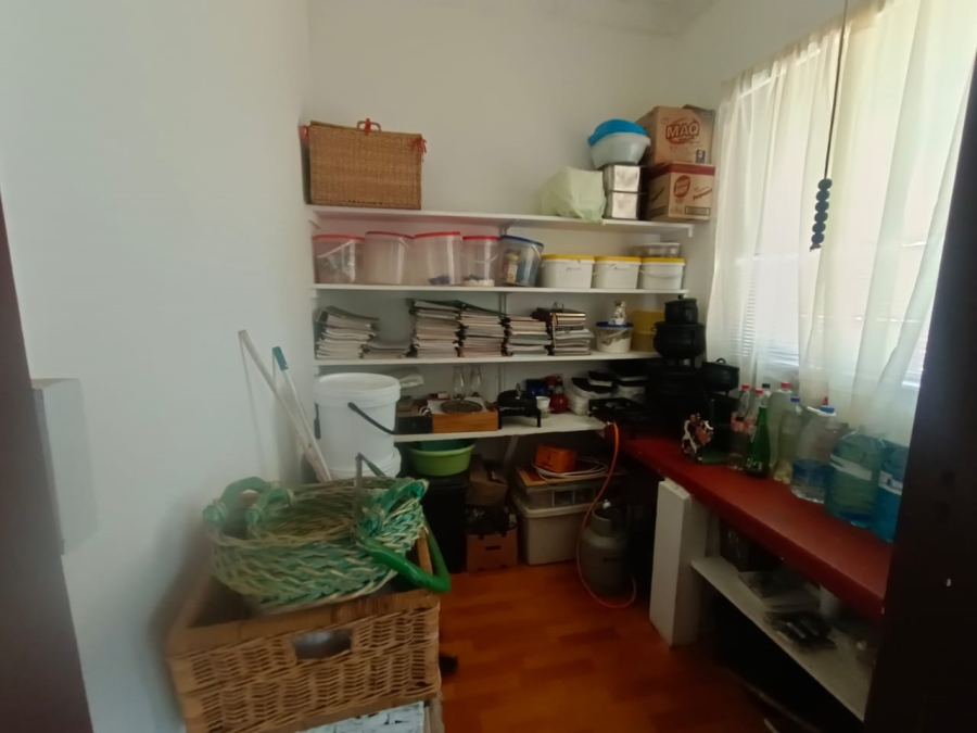 To Let 3 Bedroom Property for Rent in West Village Gauteng