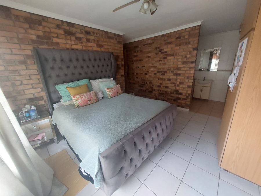 3 Bedroom Property for Sale in Krugersdorp West Gauteng