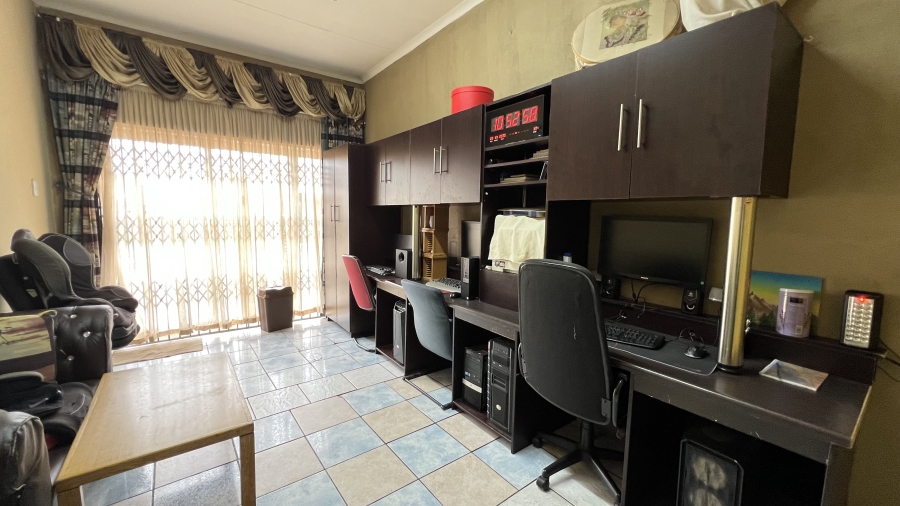 3 Bedroom Property for Sale in Dan Pienaarville Gauteng