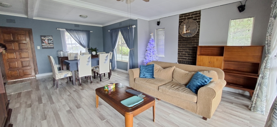 3 Bedroom Property for Sale in Breaunanda Gauteng