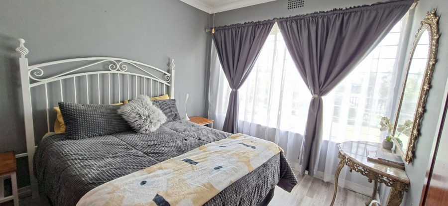 3 Bedroom Property for Sale in Breaunanda Gauteng