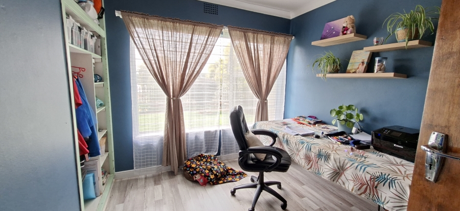 3 Bedroom Property for Sale in Breaunanda Gauteng