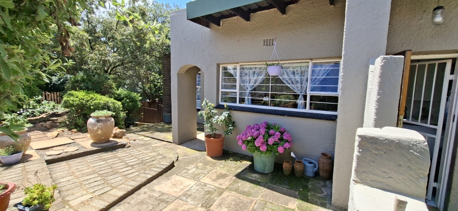 3 Bedroom Property for Sale in Breaunanda Gauteng