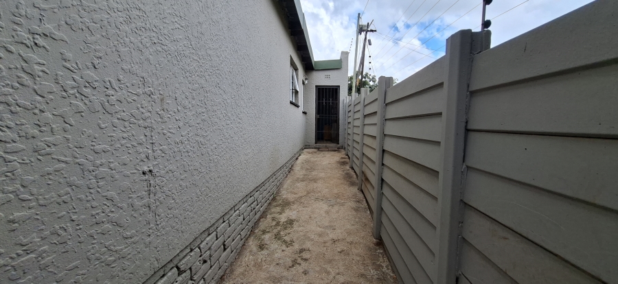 3 Bedroom Property for Sale in Breaunanda Gauteng