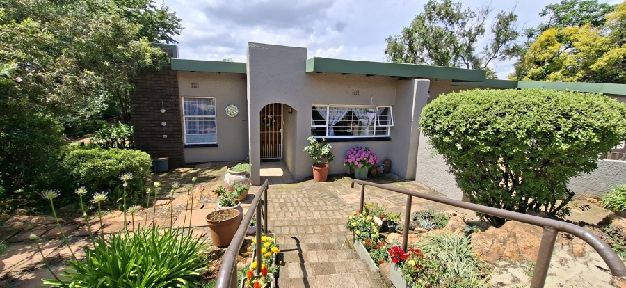 3 Bedroom Property for Sale in Breaunanda Gauteng