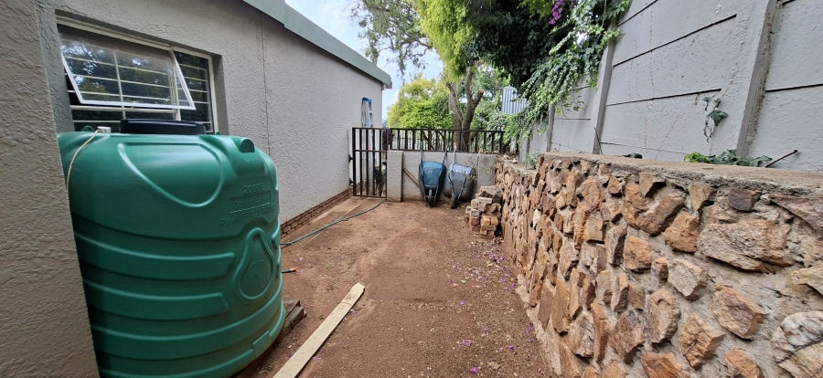 3 Bedroom Property for Sale in Breaunanda Gauteng