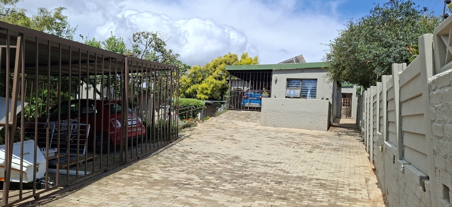3 Bedroom Property for Sale in Breaunanda Gauteng