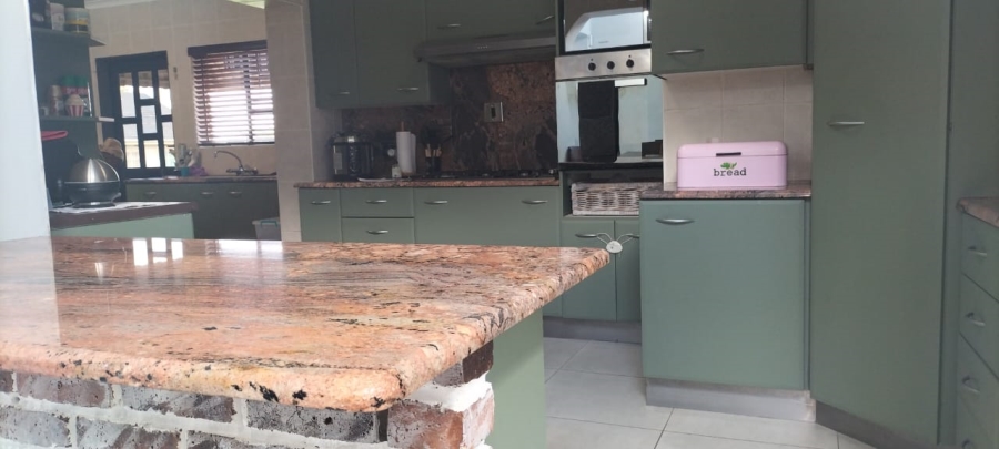 5 Bedroom Property for Sale in Greenhills Gauteng