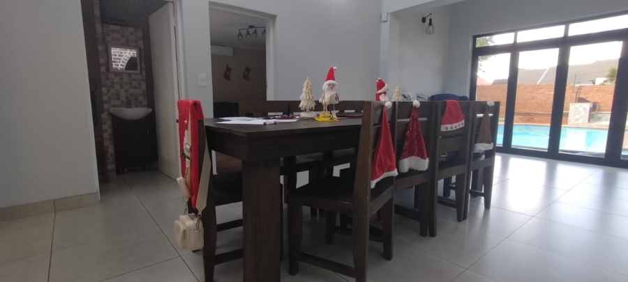 5 Bedroom Property for Sale in Greenhills Gauteng