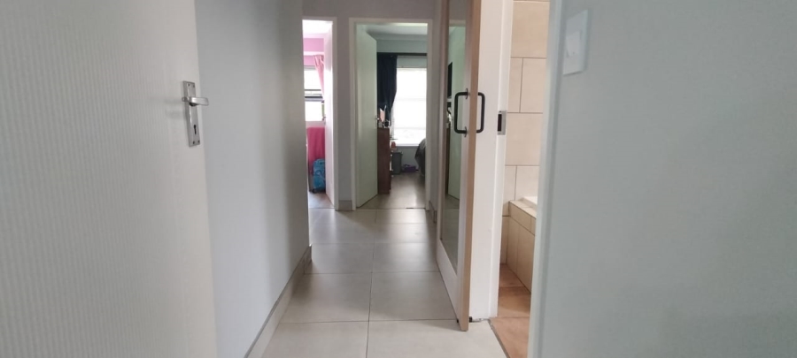 5 Bedroom Property for Sale in Greenhills Gauteng