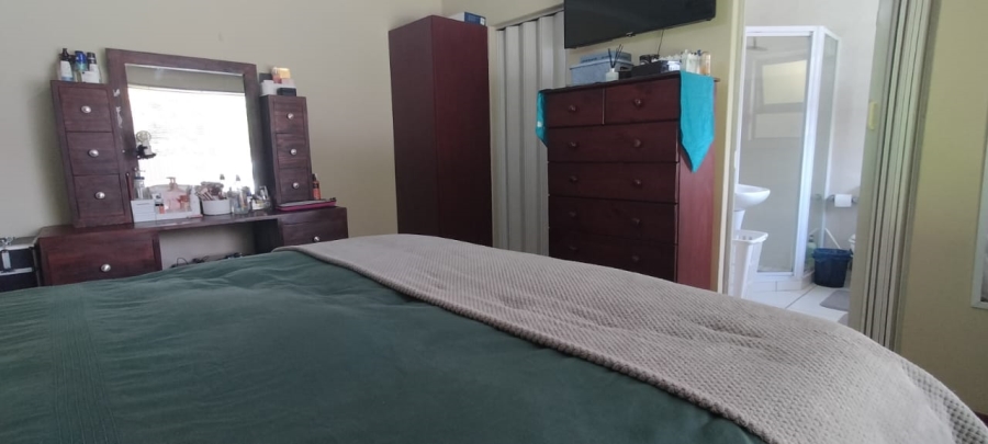 5 Bedroom Property for Sale in Greenhills Gauteng