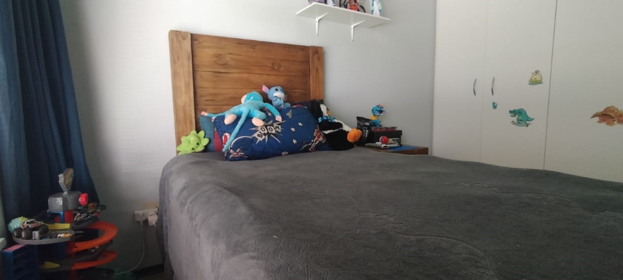 5 Bedroom Property for Sale in Greenhills Gauteng