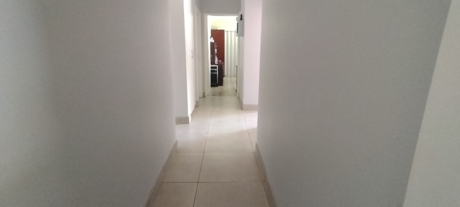 5 Bedroom Property for Sale in Greenhills Gauteng