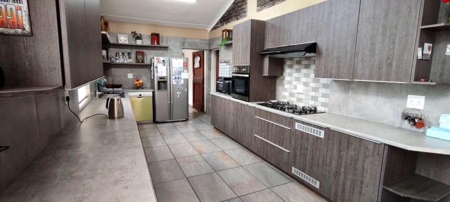 3 Bedroom Property for Sale in Greenhills Gauteng