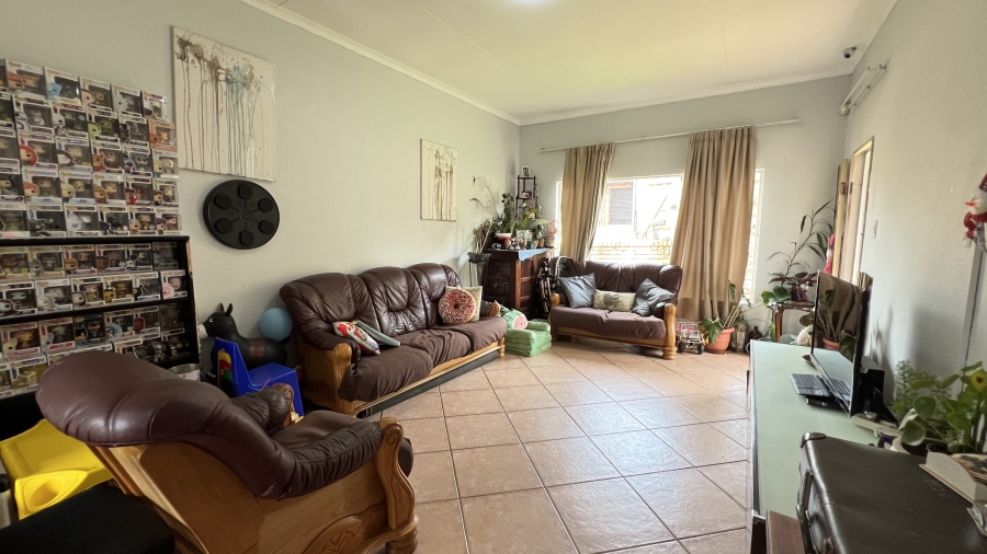 3 Bedroom Property for Sale in Rangeview Gauteng