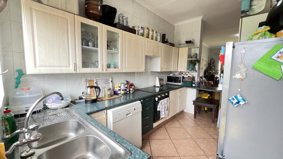 3 Bedroom Property for Sale in Rangeview Gauteng