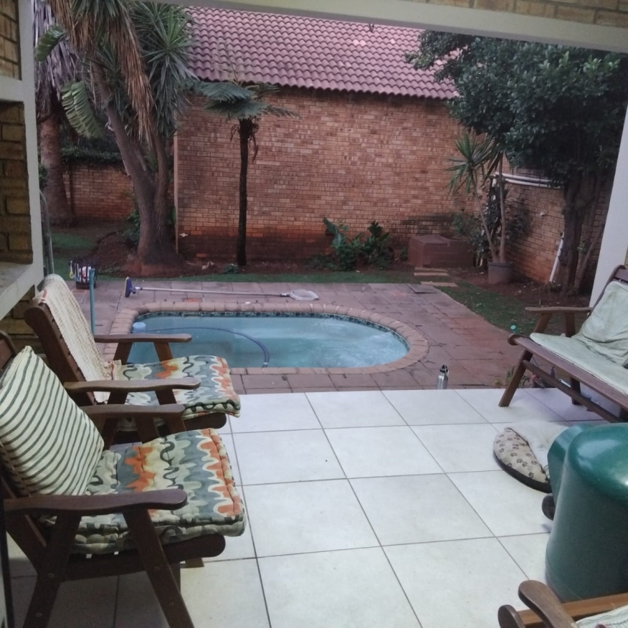 4 Bedroom Property for Sale in Ruimsig Gauteng