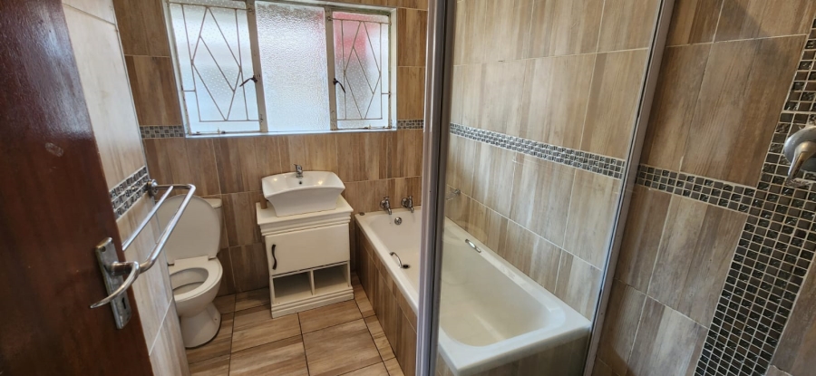 2 Bedroom Property for Sale in Mindalore Gauteng