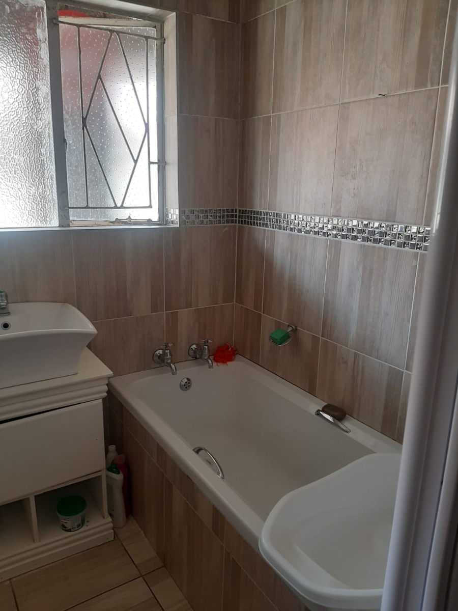 2 Bedroom Property for Sale in Mindalore Gauteng