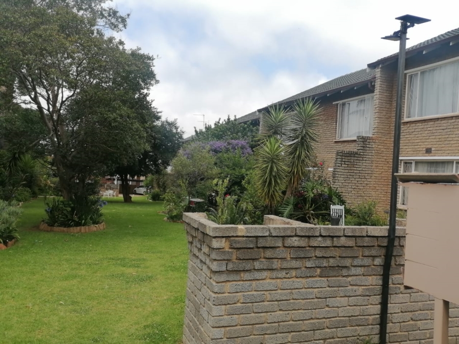 2 Bedroom Property for Sale in Mindalore Gauteng