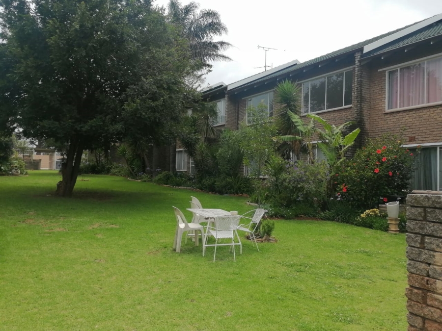 2 Bedroom Property for Sale in Mindalore Gauteng