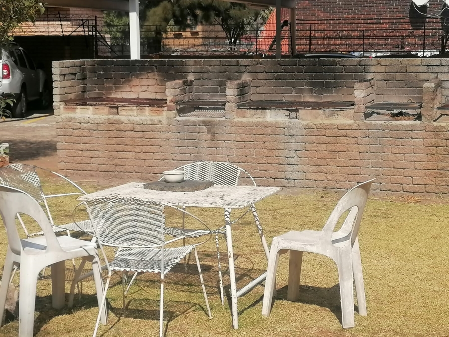 2 Bedroom Property for Sale in Mindalore Gauteng
