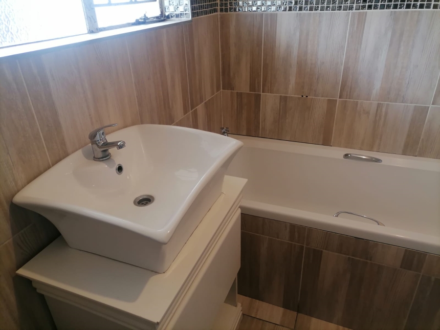 2 Bedroom Property for Sale in Mindalore Gauteng