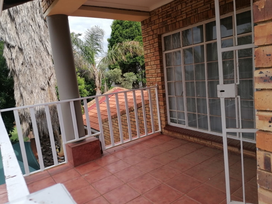 5 Bedroom Property for Sale in Noordkruin Gauteng